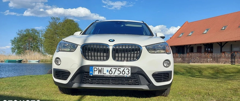 BMW X1 cena 87900 przebieg: 73120, rok produkcji 2018 z Wolsztyn małe 211